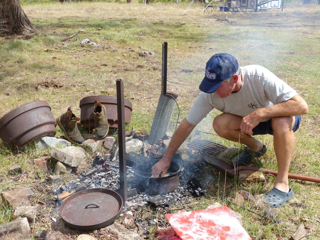 Camp Ovens. Four Different Ovens you can use to Bake in Camp. Campfire  Scones. 